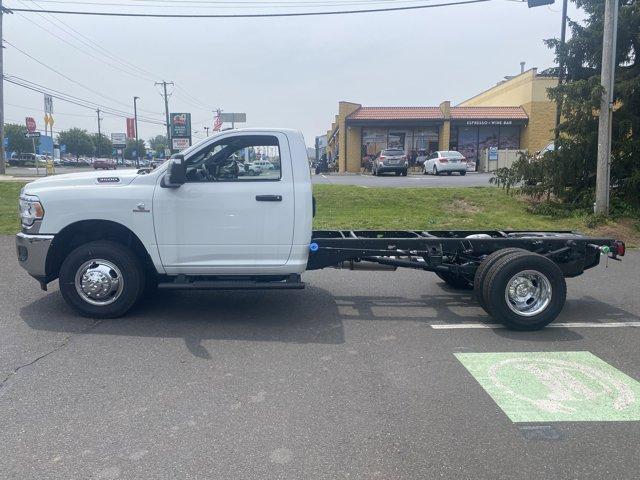 2024 Ram 3500 Chassis Cab Vehicle Photo in Doylsetown, PA 18901