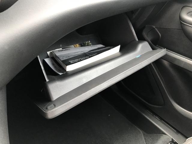 2023 GMC Terrain Vehicle Photo in GREEN BAY, WI 54303-3330
