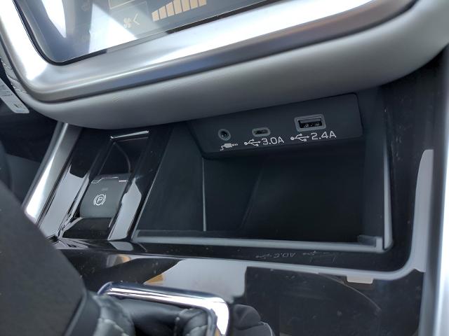 2025 Subaru Outback Vehicle Photo in Green Bay, WI 54304