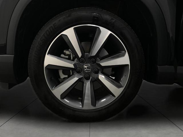 2024 Honda Pilot Vehicle Photo in Appleton, WI 54913