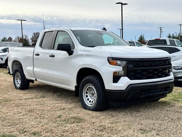 2025 Chevrolet Silverado 1500 Vehicle Photo in COLUMBIA, MO 65203-3903