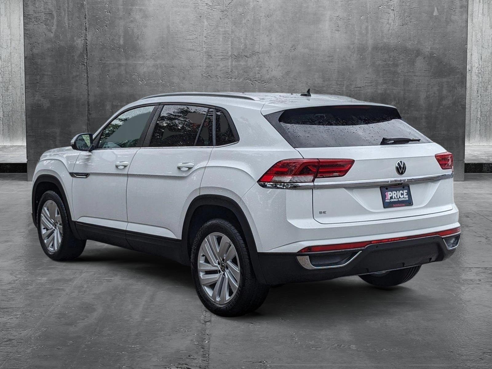 2023 Volkswagen Atlas Cross Sport Vehicle Photo in Tampa, FL 33614