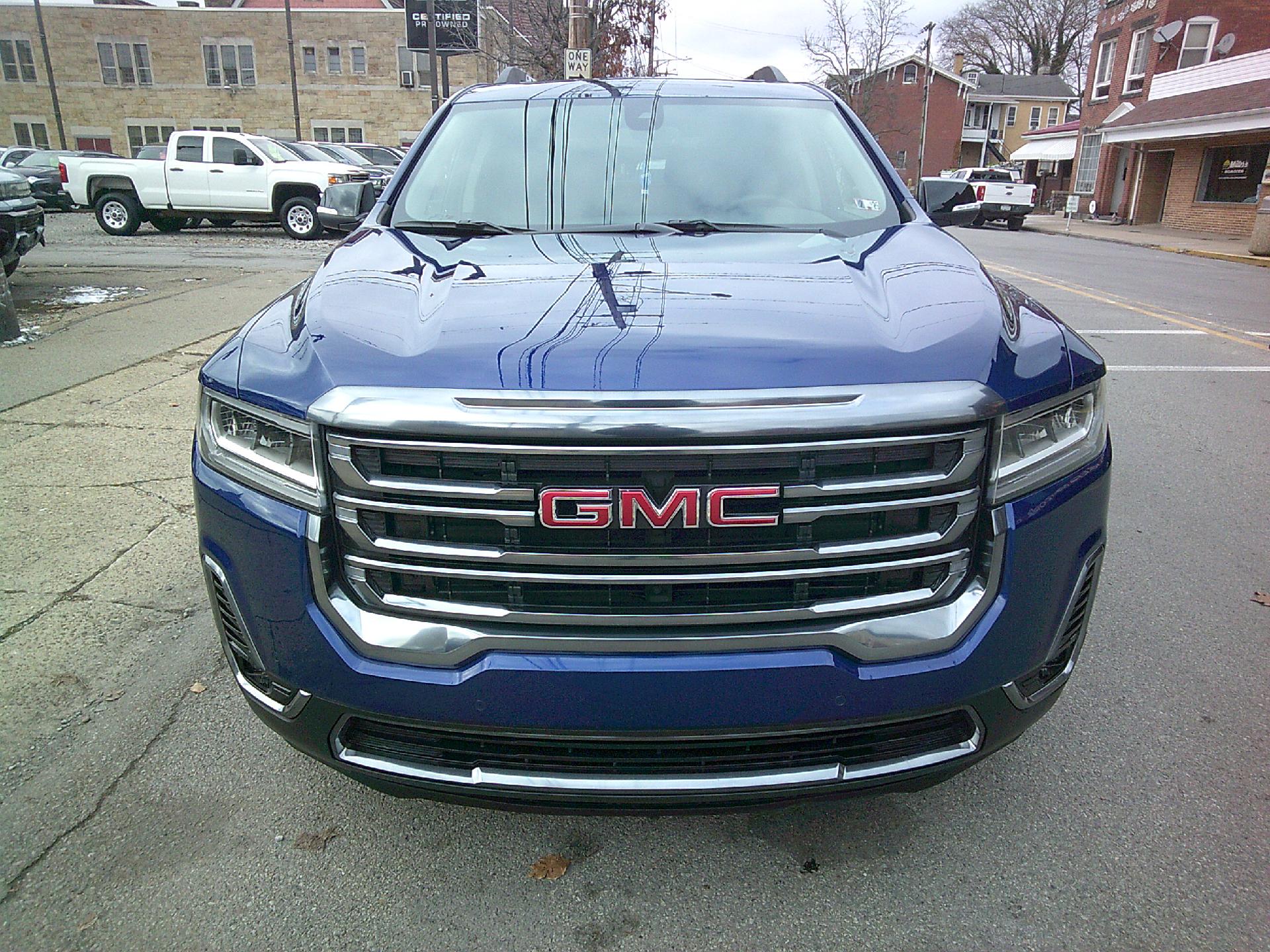 2023 GMC Acadia Vehicle Photo in KITTANNING, PA 16201-1536