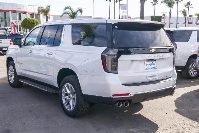 2025 Chevrolet Suburban Vehicle Photo in VENTURA, CA 93003-8585