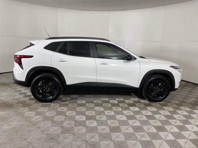 2025 Chevrolet Trax Vehicle Photo in PHOENIX, AZ 85014-3381