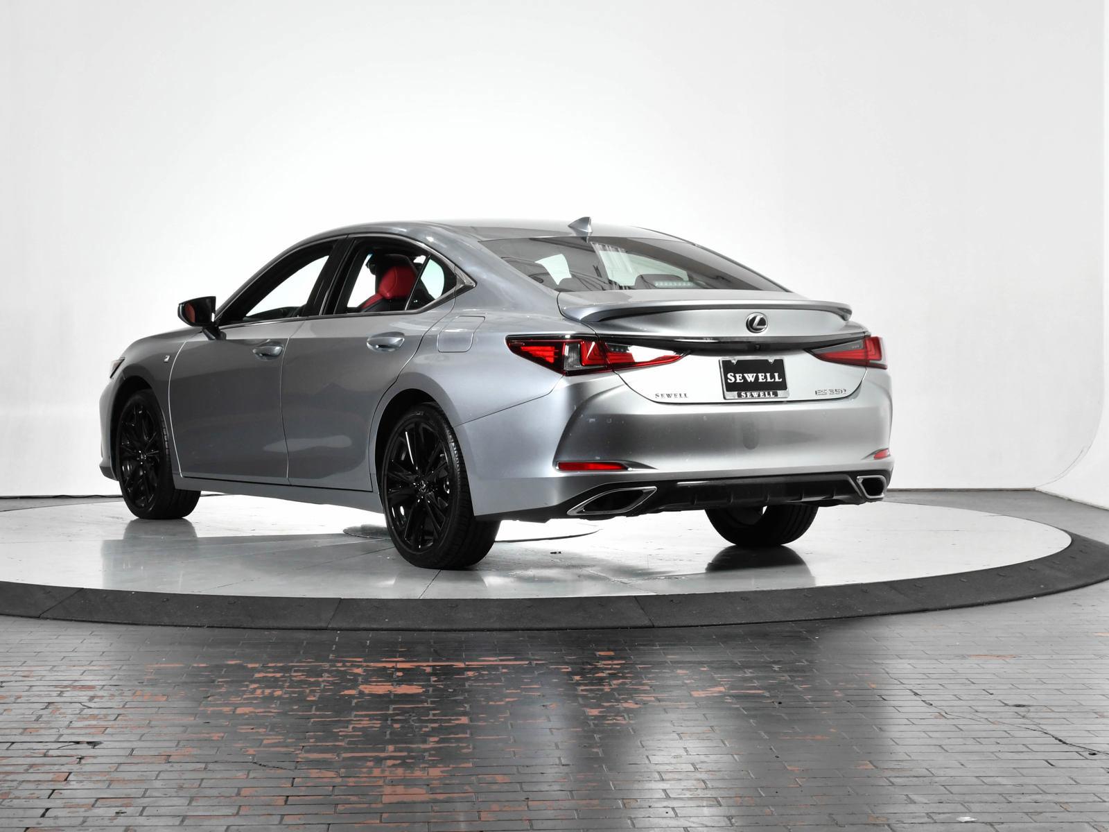 2024 Lexus ES 350 Vehicle Photo in DALLAS, TX 75235