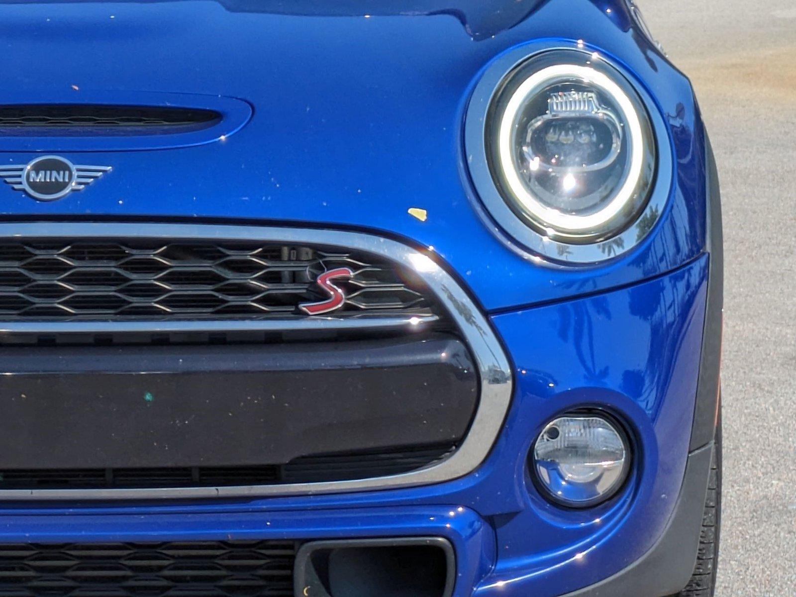 2019 MINI Cooper S Hardtop 4 Door Vehicle Photo in Delray Beach, FL 33444