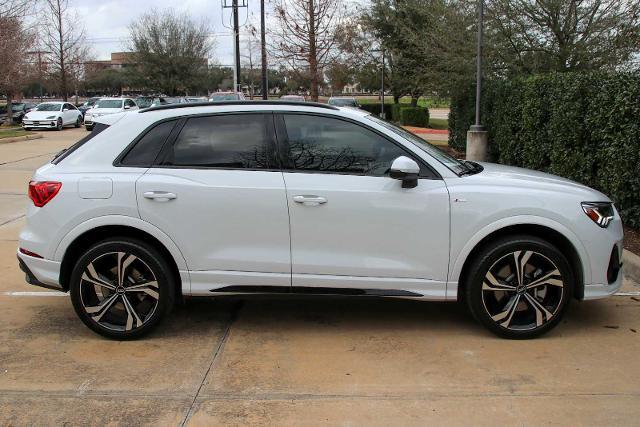 2024 Audi Q3 Vehicle Photo in SUGAR LAND, TX 77478