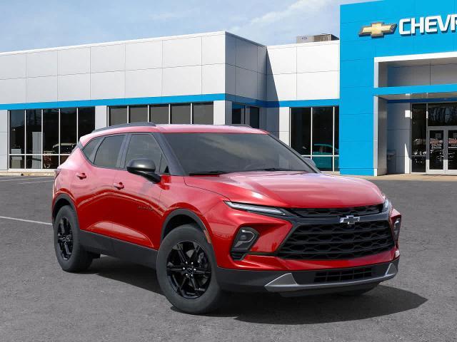 2025 Chevrolet Blazer Vehicle Photo in MOON TOWNSHIP, PA 15108-2571