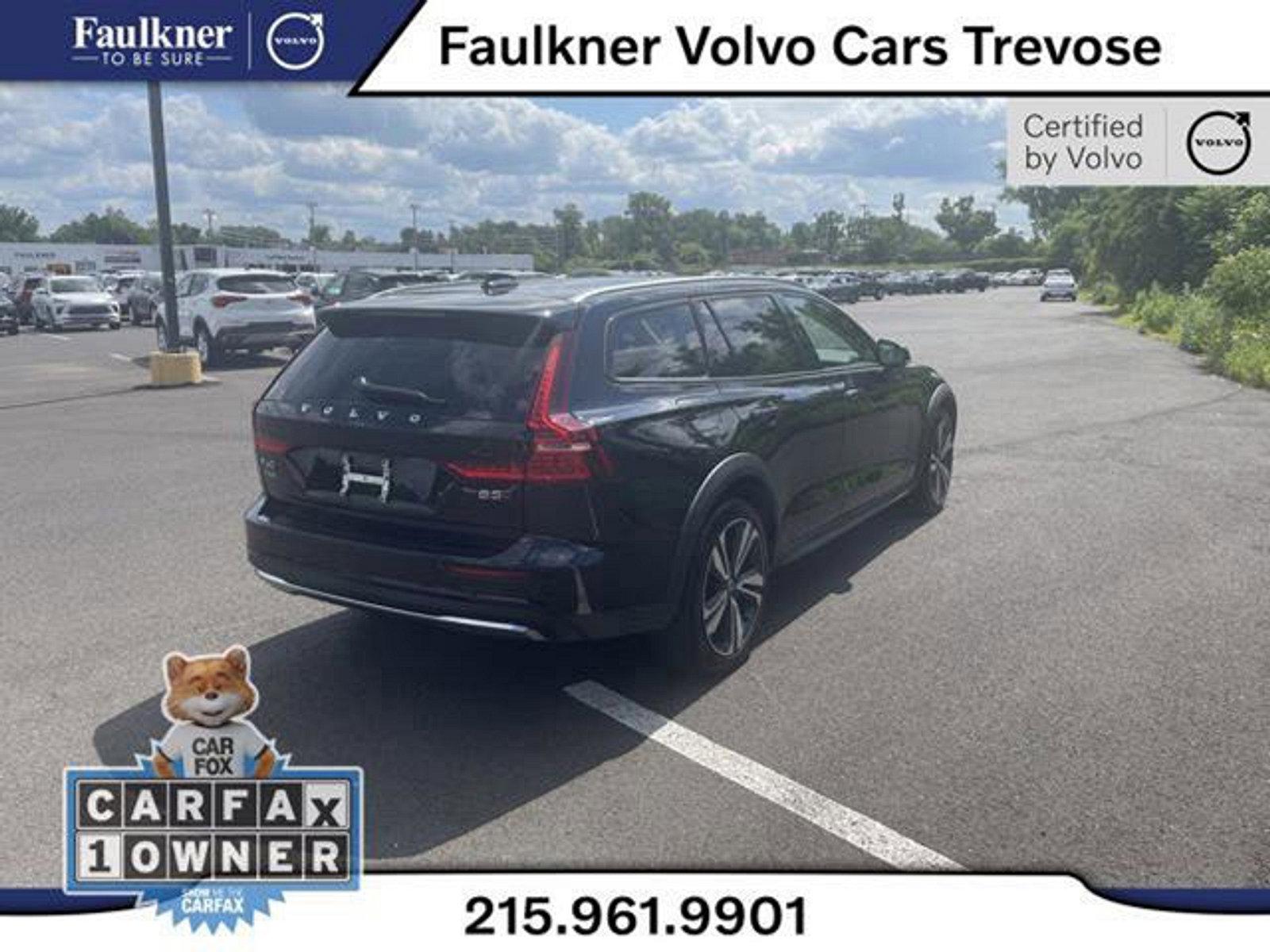 2023 Volvo V60 Cross Country Vehicle Photo in Trevose, PA 19053