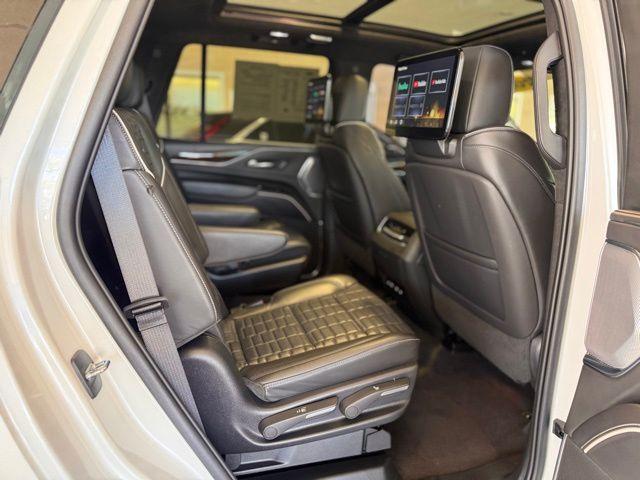 2022 Cadillac Escalade Vehicle Photo in DELRAY BEACH, FL 33483-3294