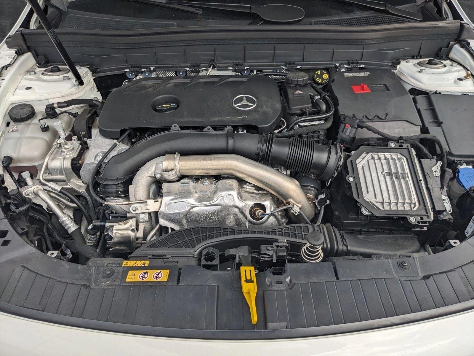 2025 Mercedes-Benz GLB Vehicle Photo in MIAMI, FL 33172-3015