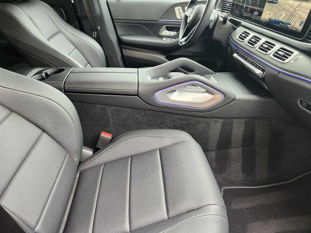 2025 Mercedes-Benz GLS Vehicle Photo in HOUSTON, TX 77079
