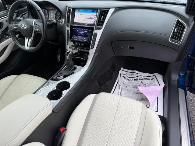 2018 INFINITI Q60 Vehicle Photo in COLUMBIA, MO 65203-3903