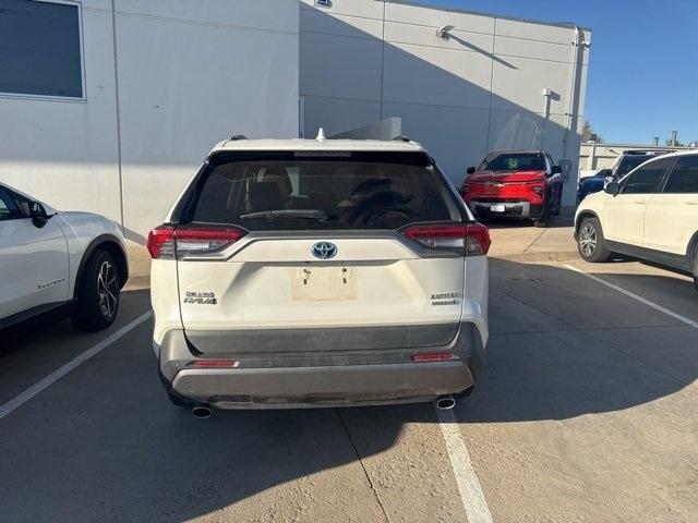 2021 Toyota RAV4 Vehicle Photo in ENGLEWOOD, CO 80113-6708