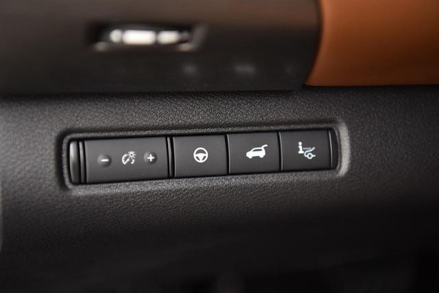 2025 Nissan Pathfinder Vehicle Photo in Ballwin, MO 63011