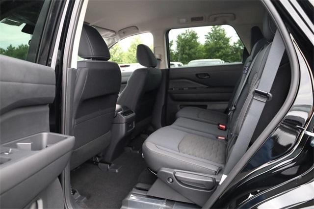 2025 Nissan Pathfinder Vehicle Photo in Hazelwood, MO 63042