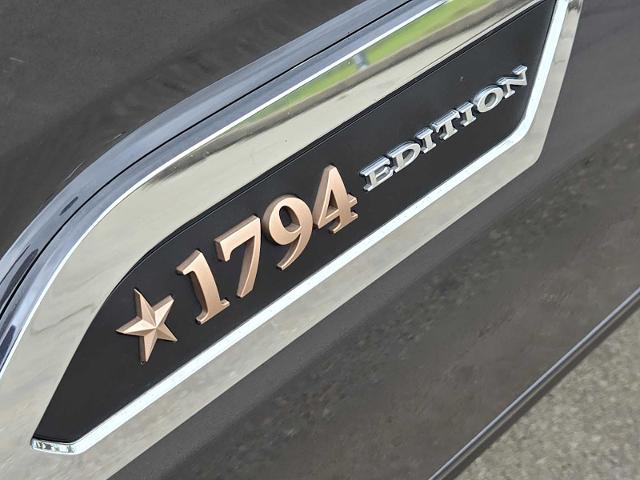 2023 Toyota Tundra 4WD Vehicle Photo in DENTON, TX 76210-9321