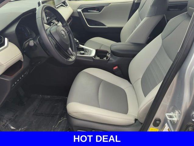 2020 Toyota RAV4 Vehicle Photo in Merrillville, IN 46410