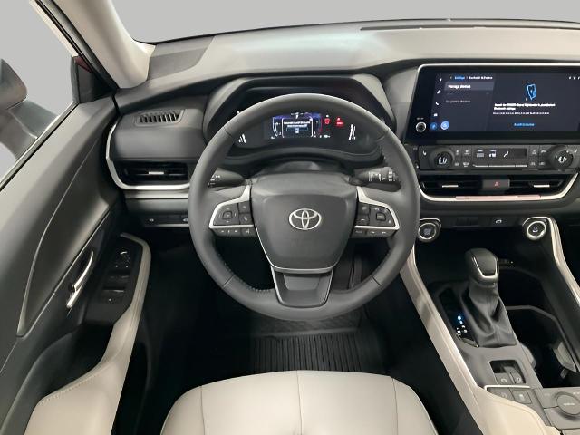 2025 Toyota Grand Highlander Vehicle Photo in Oshkosh, WI 54904