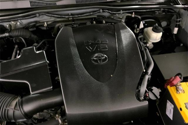 2019 Toyota Tacoma 4WD Vehicle Photo in Kansas City, MO 64114