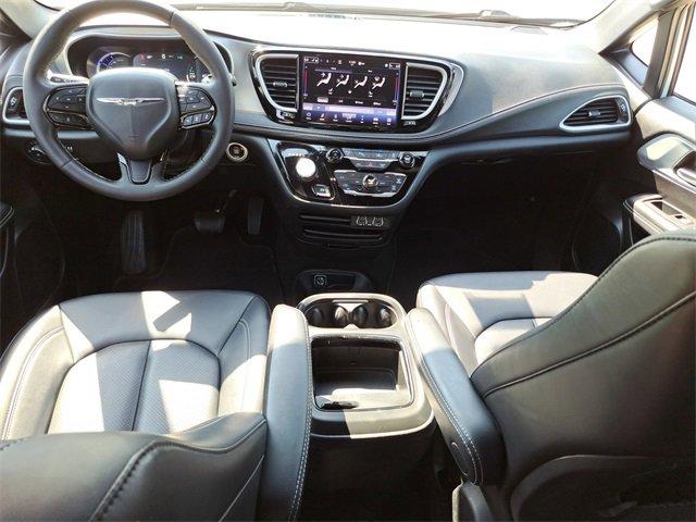 2024 Chrysler Pacifica Vehicle Photo in MILFORD, OH 45150-1684