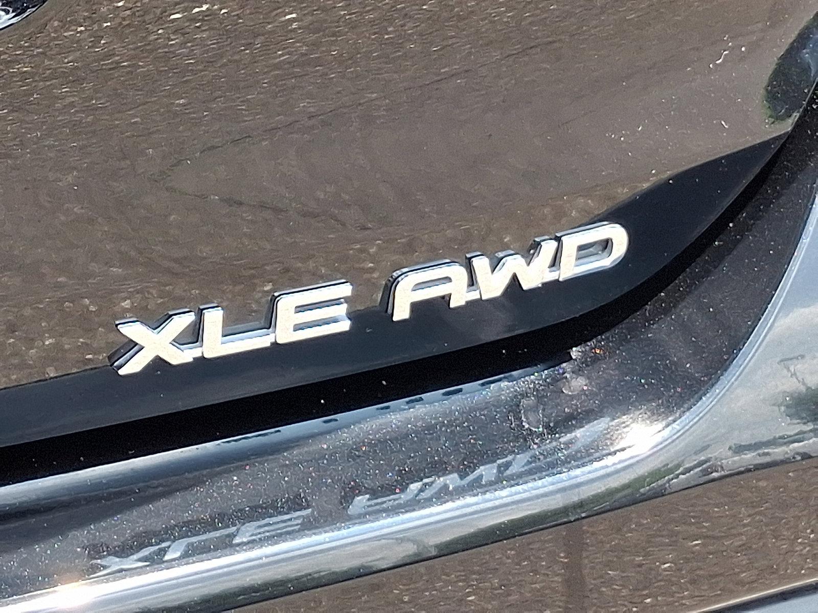 2024 Toyota Highlander Vehicle Photo in Trevose, PA 19053