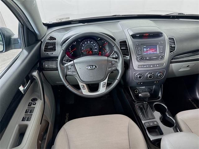 2015 Kia Sorento Vehicle Photo in Everett, WA 98204
