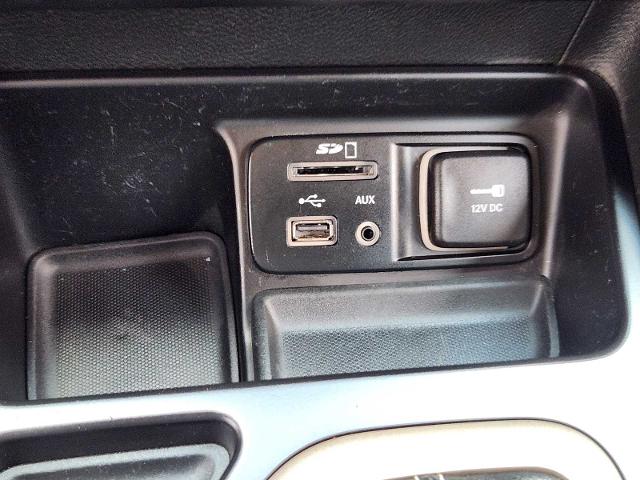 2015 Jeep Cherokee Vehicle Photo in DENTON, TX 76210-9321