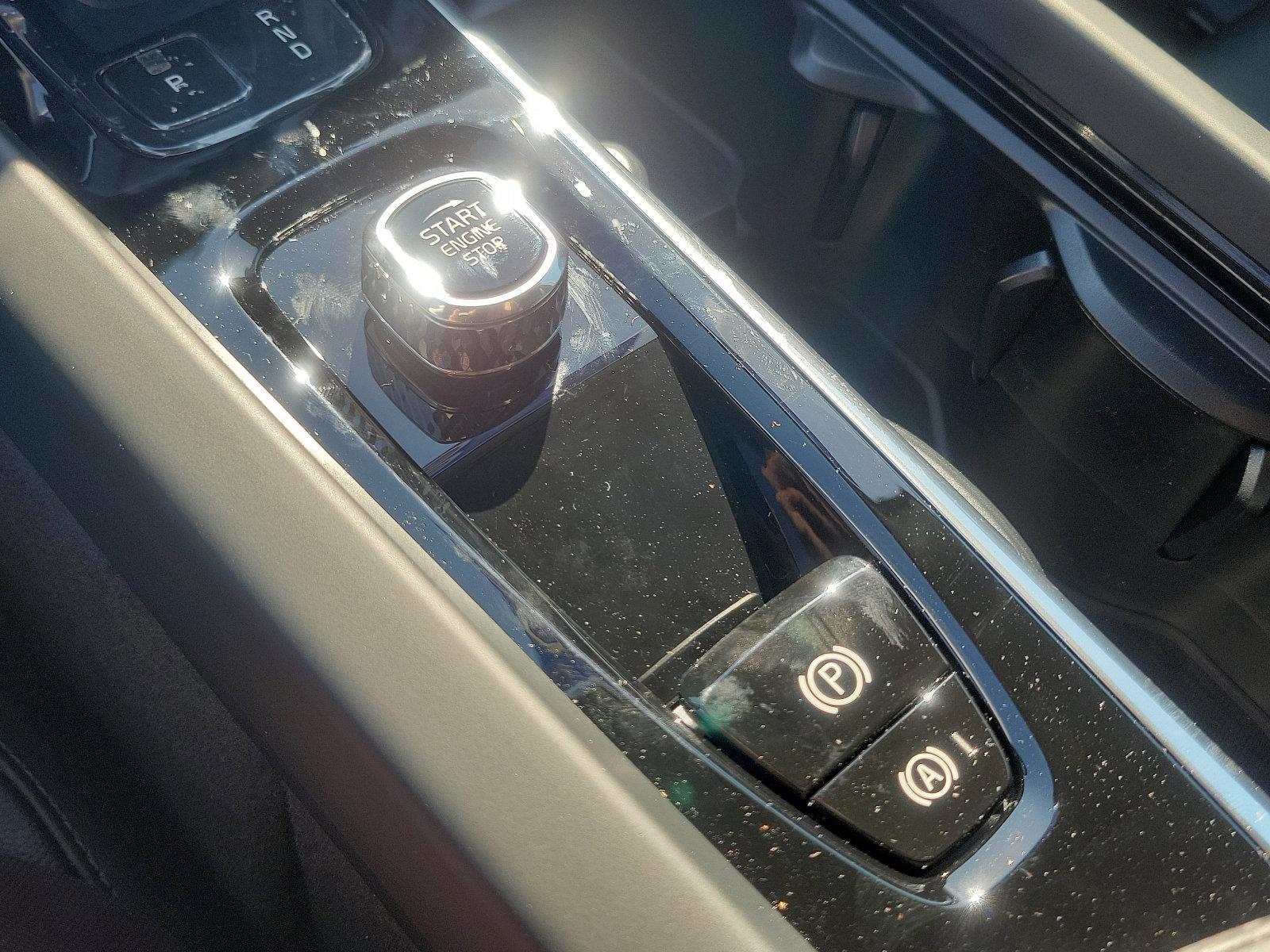 2025 Volvo XC60 Vehicle Photo in Trevose, PA 19053