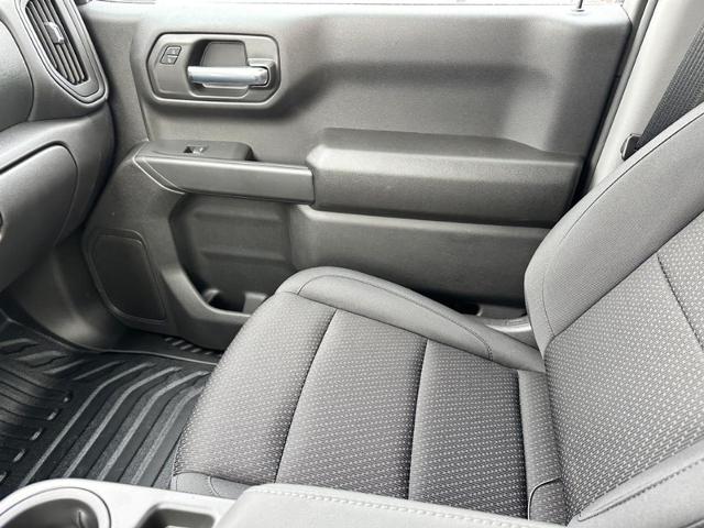 2025 GMC Sierra 1500 Vehicle Photo in COLUMBIA, MO 65203-3903