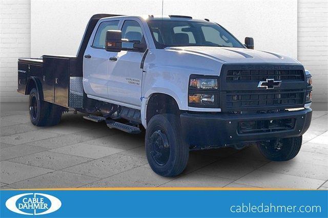 2024 Chevrolet Silverado 5500 HD Vehicle Photo in INDEPENDENCE, MO 64055-1314