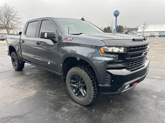 Used 2021 Chevrolet Silverado 1500 LT Trail Boss with VIN 3GCPYFED0MG129332 for sale in Birch Run, MI