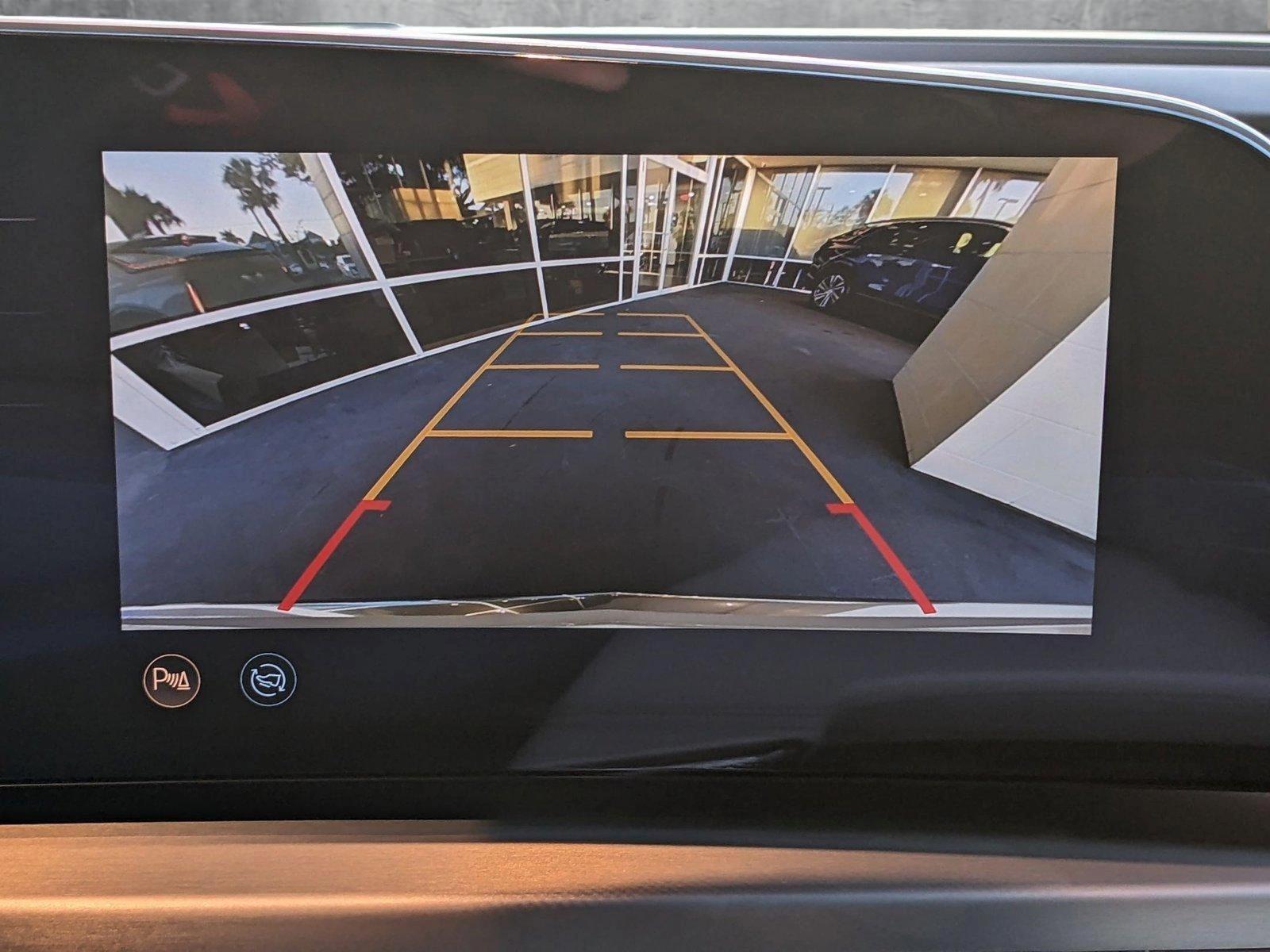 2025 Cadillac LYRIQ Vehicle Photo in WEST PALM BEACH, FL 33407-3296