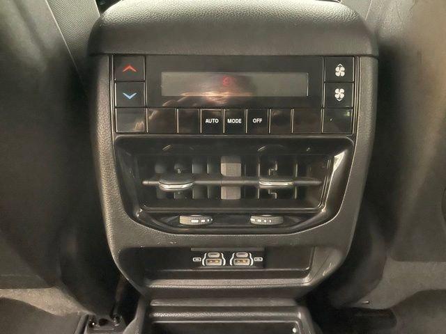 2023 Jeep Grand Cherokee L Vehicle Photo in PHOENIX, AZ 85014-3381