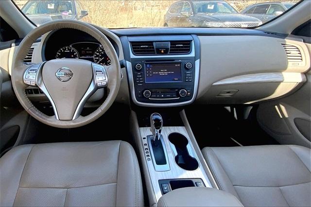 2017 Nissan Altima Vehicle Photo in KANSAS CITY, MO 64114-4545