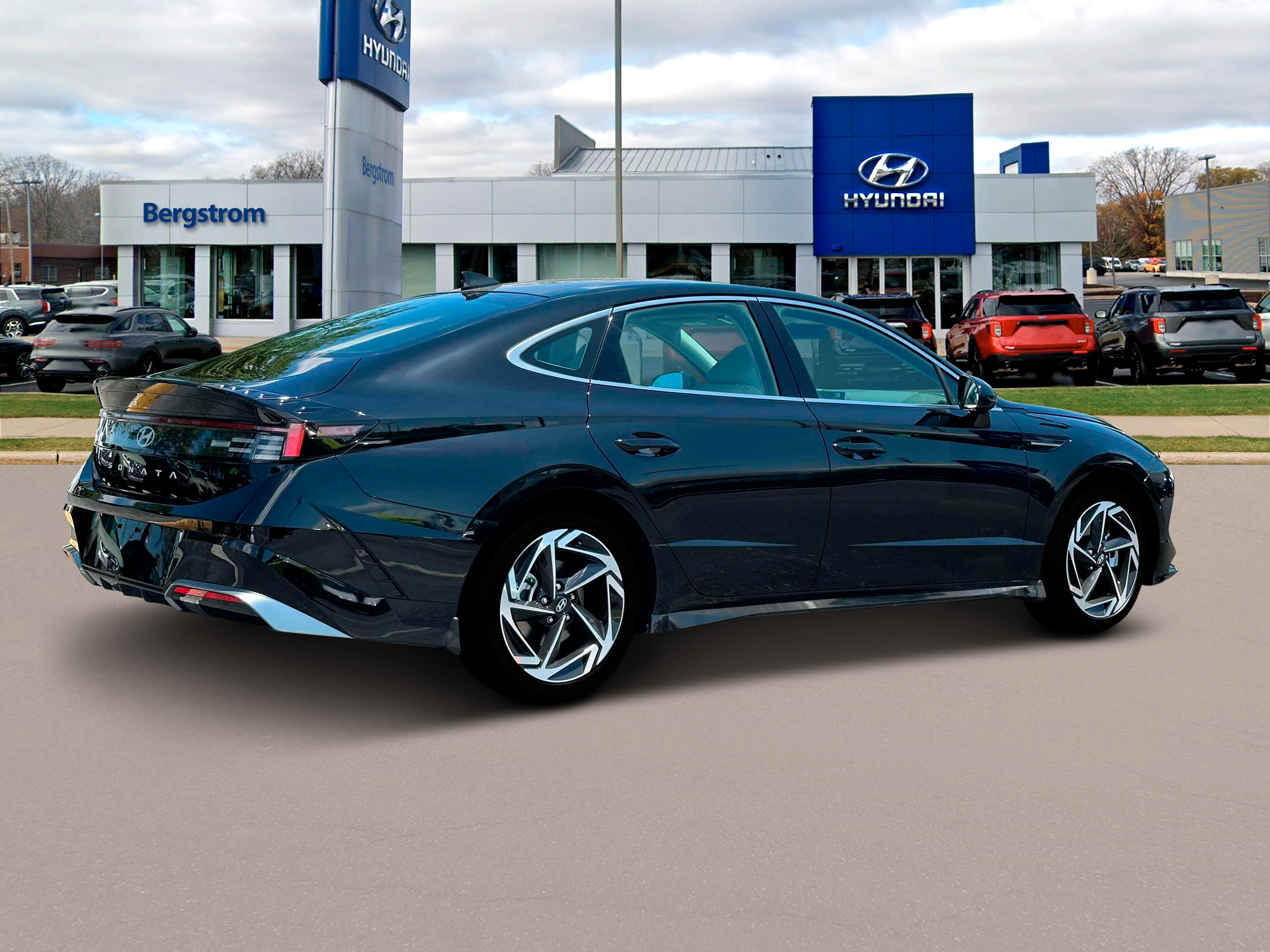2024 Hyundai SONATA Vehicle Photo in Green Bay, WI 54304
