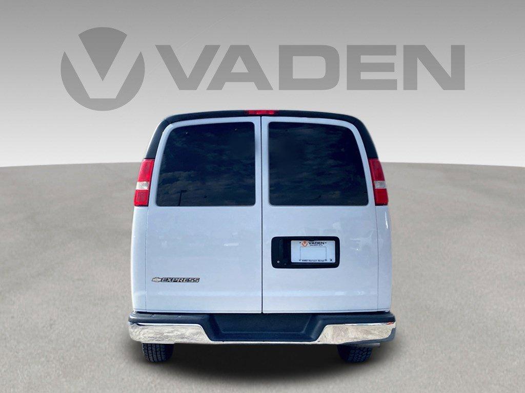 2020 Chevrolet Express Passenger Vehicle Photo in SAVANNAH, GA 31406-4513