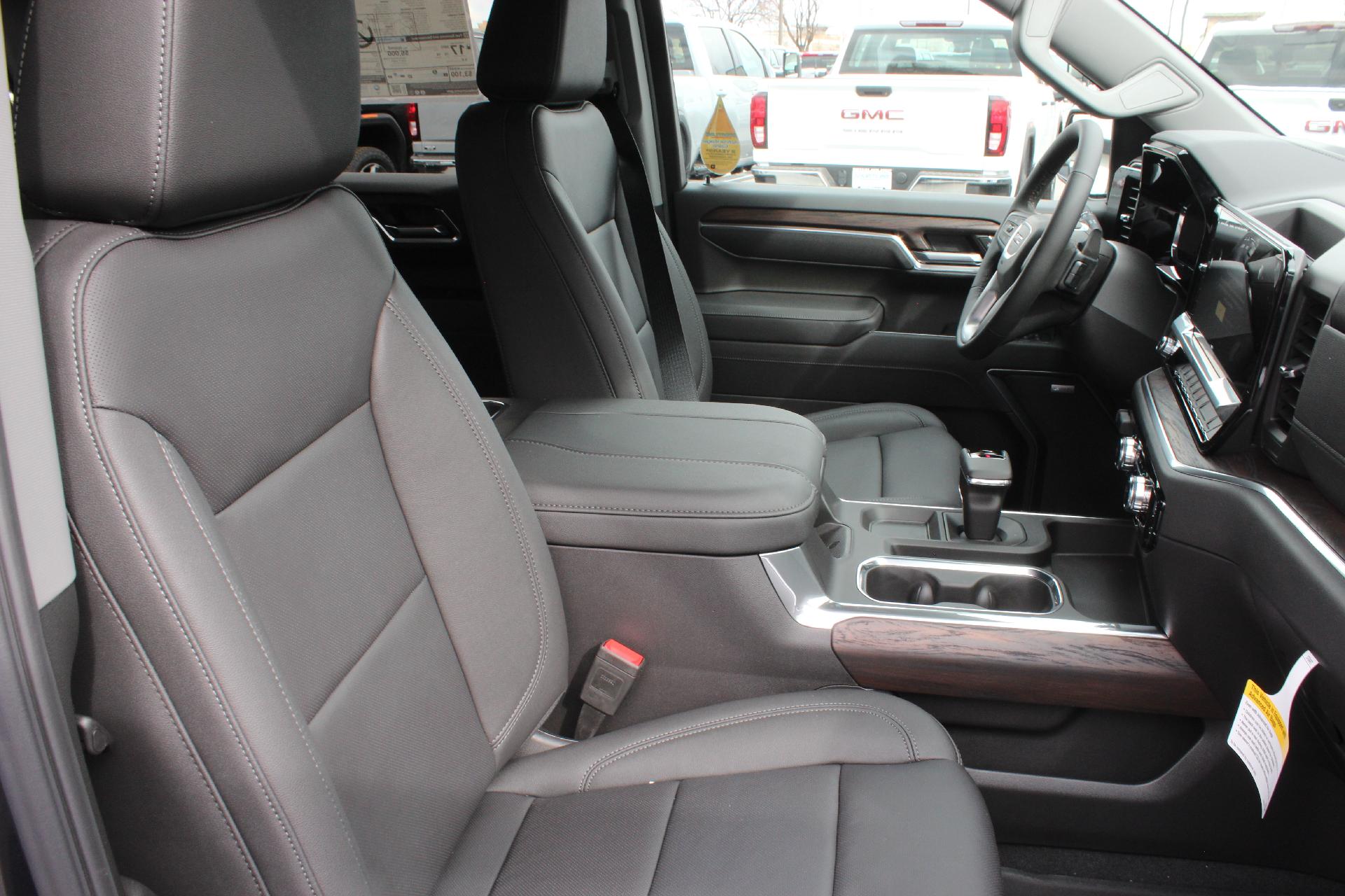 2025 GMC Sierra 1500 Vehicle Photo in AURORA, CO 80012-4011