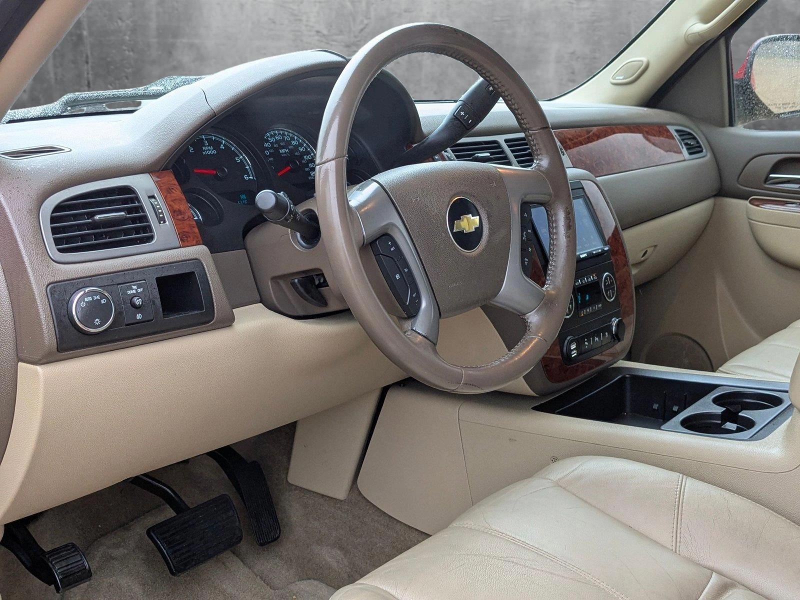 2011 Chevrolet Avalanche Vehicle Photo in WACO, TX 76710-2592