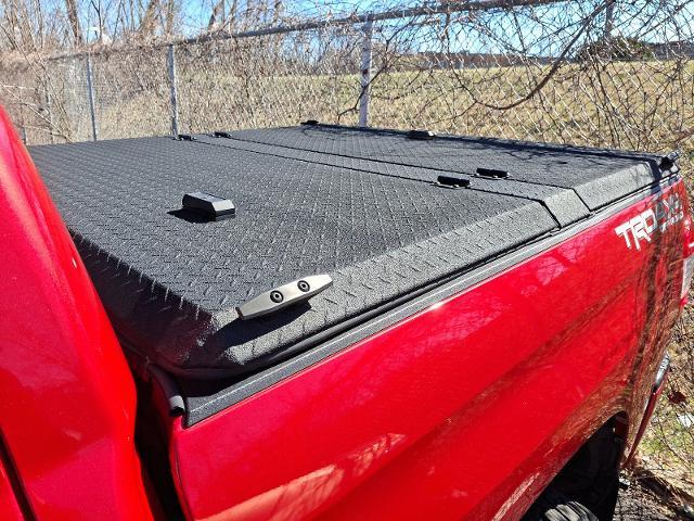2018 Toyota Tundra 4WD Vehicle Photo in TREVOSE, PA 19053-4984
