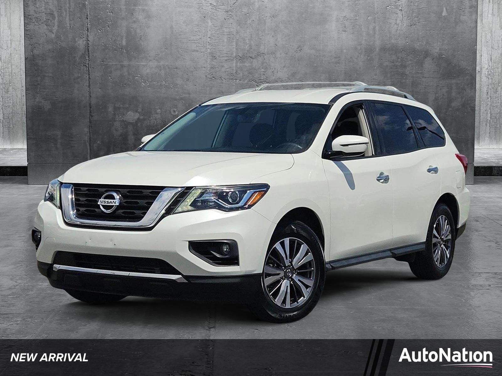 2019 Nissan Pathfinder Vehicle Photo in MESA, AZ 85206-4395
