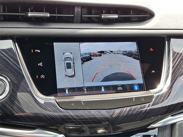 2025 Cadillac XT6 Vehicle Photo in ALLENTOWN, PA 18103-7399