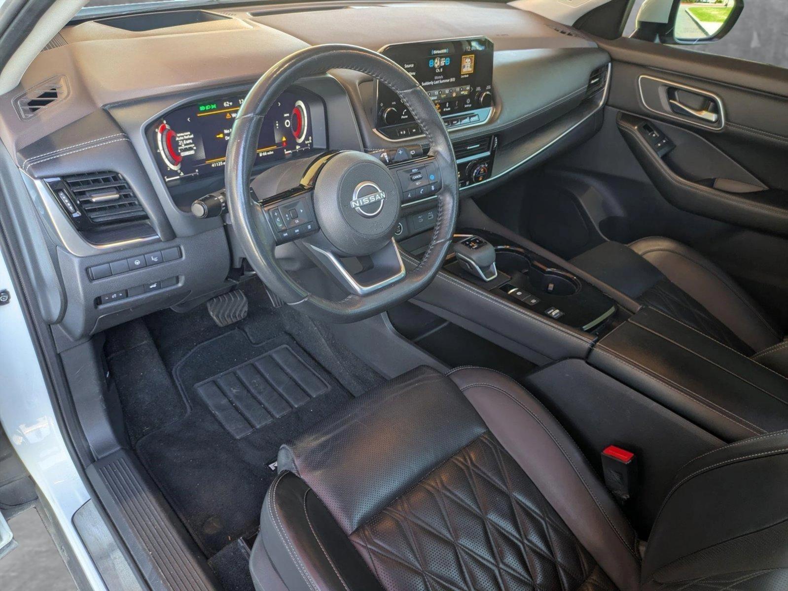 2022 Nissan Rogue Vehicle Photo in Valencia, CA 91355-1794