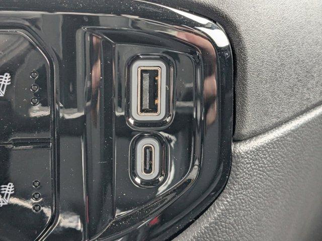 2024 Chevrolet Silverado 1500 Vehicle Photo in BRUNSWICK, GA 31525-1881
