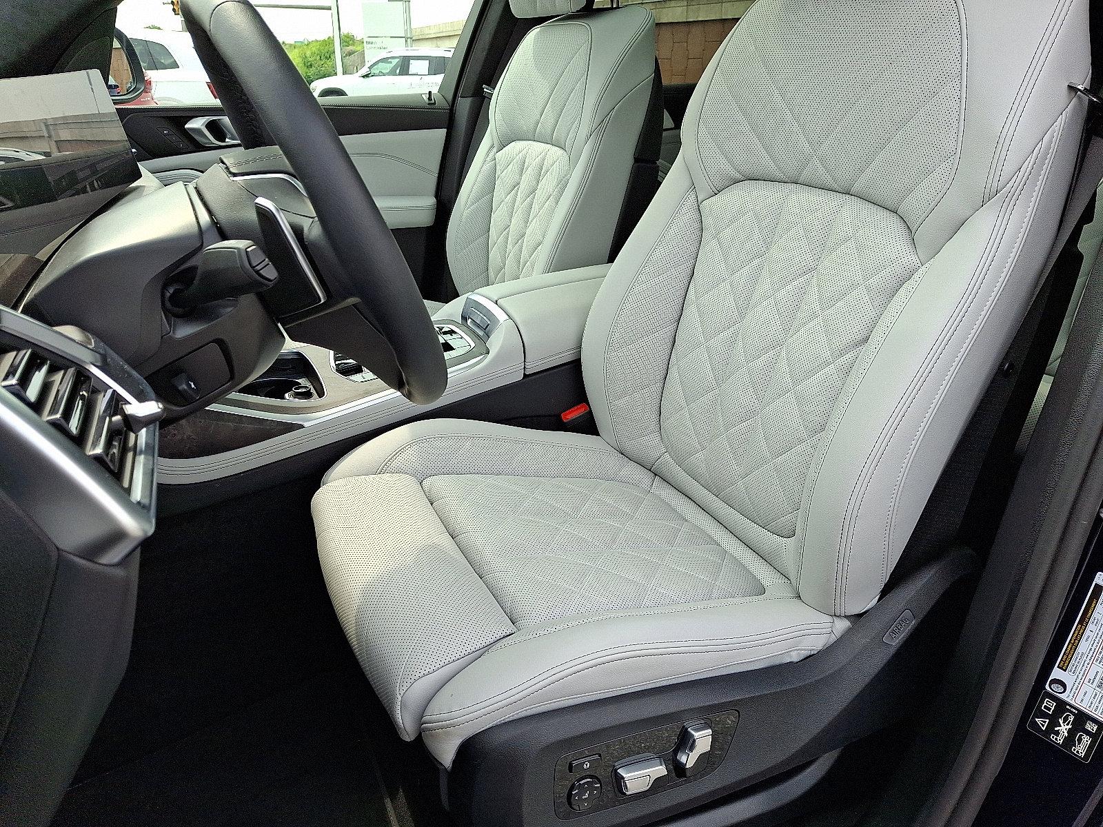 2025 BMW X7 xDrive40i Vehicle Photo in Lancaster, PA 17601