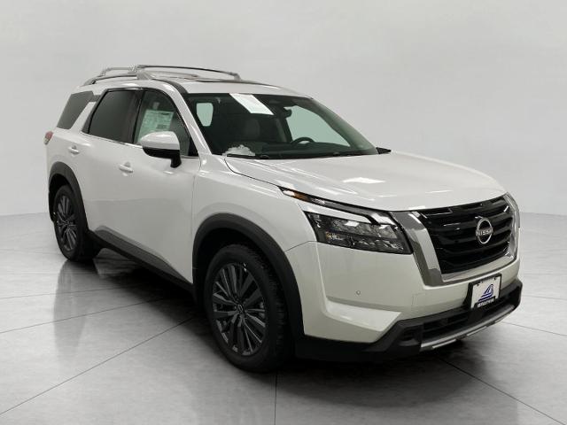 2025 Nissan Pathfinder Vehicle Photo in Neenah, WI 54956