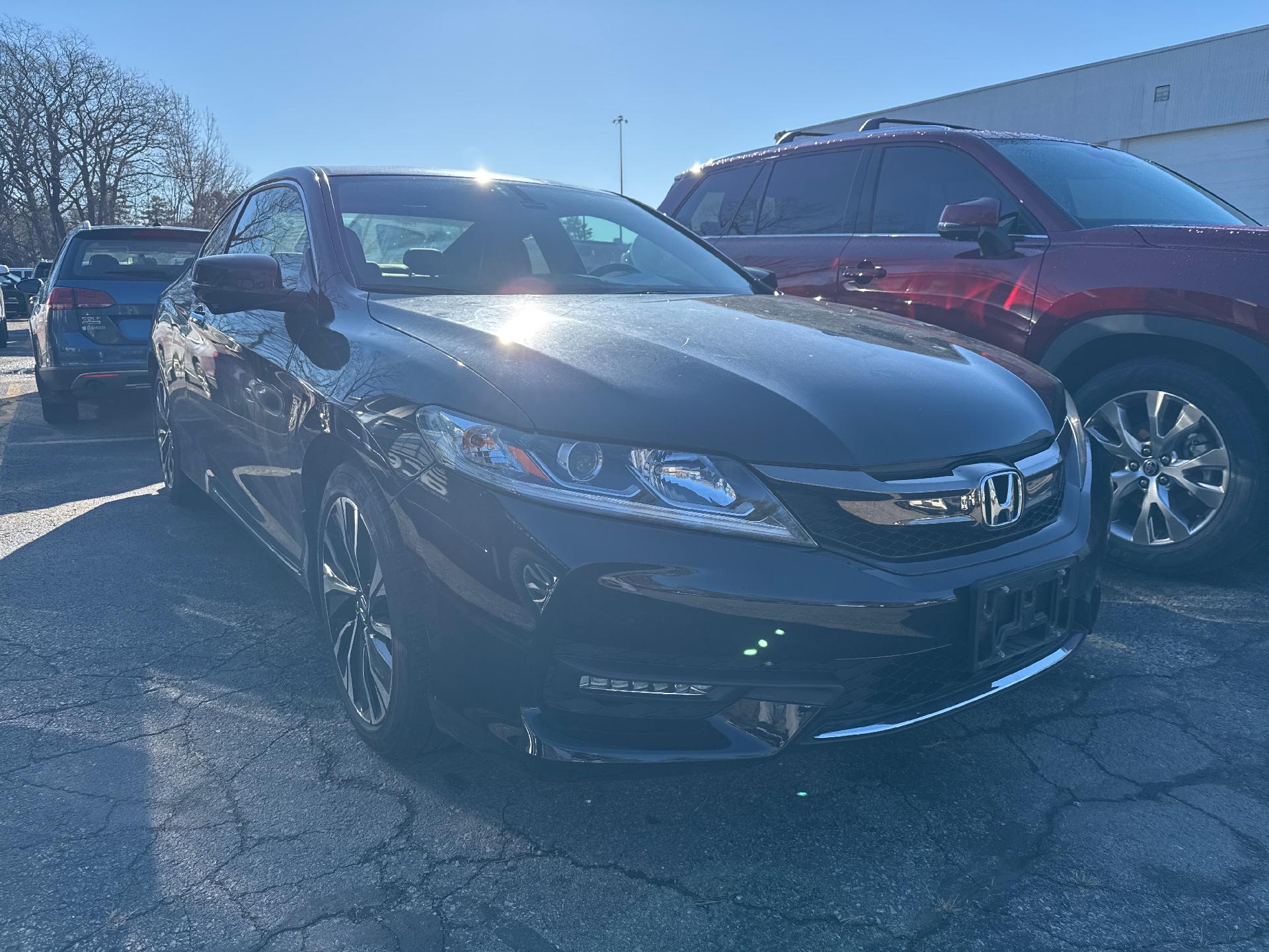 2017 Honda Accord Coupe Vehicle Photo in SOUTH PORTLAND, ME 04106-1997