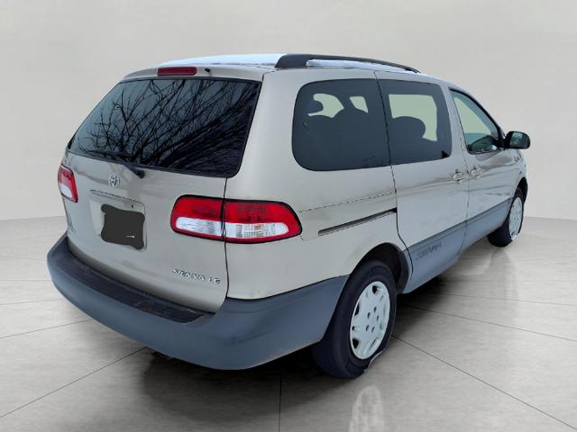 2002 Toyota Sienna Vehicle Photo in Oshkosh, WI 54904