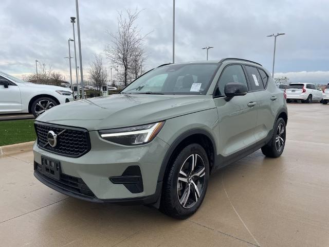 2024 Volvo XC40 Vehicle Photo in Grapevine, TX 76051